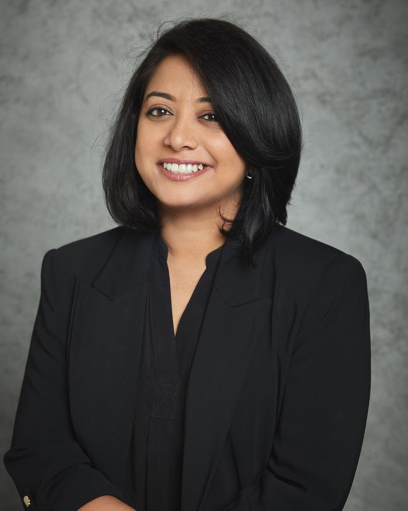 Faye D’Souza minimalist professional style